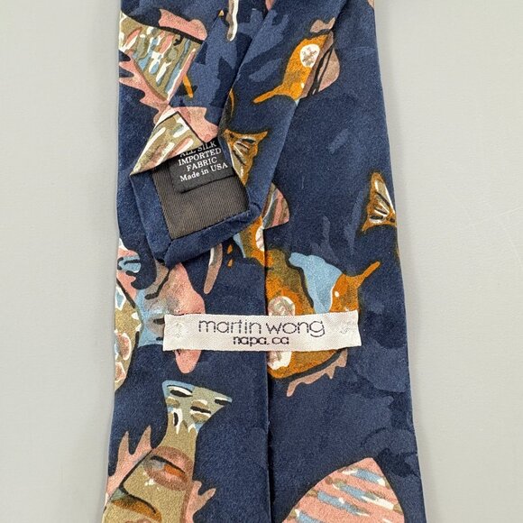Martin Wong Navy / Multi Fish Men's Tie 4" x 61" - Picture 4 of 5